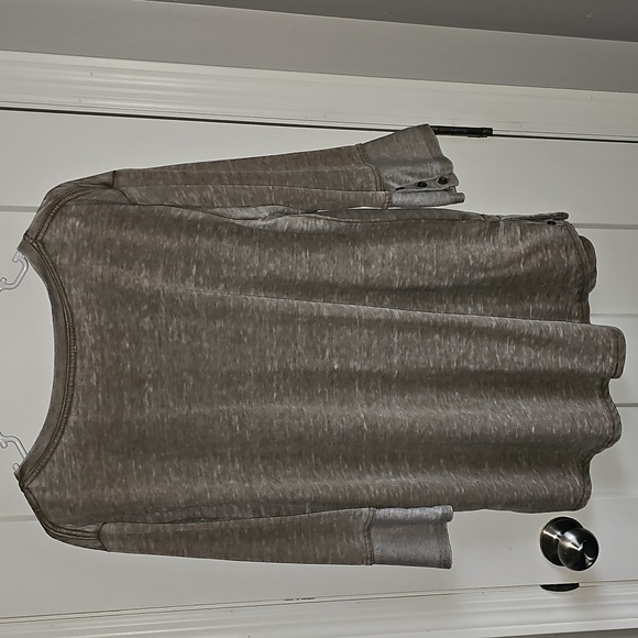 💚Womens large green top. Jane and Delancey.💚 - Picture 8 of 9